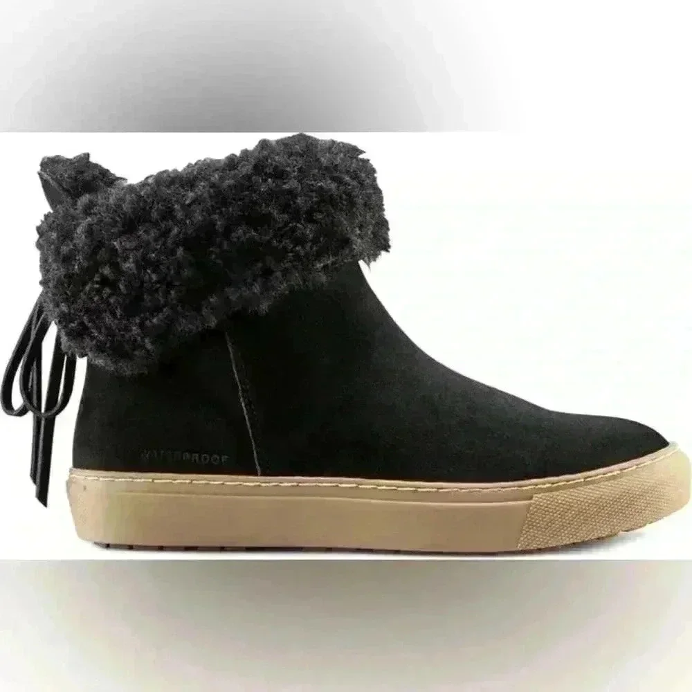 Cougar Devon Chelsea Waterproof Slip-On Bootie/Ankle Boots (Women) size 6